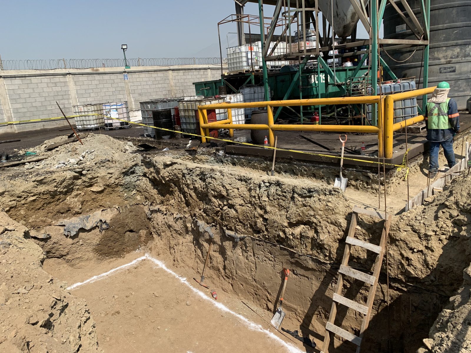 Construcción de obra industrial con tanques · Garmos NL