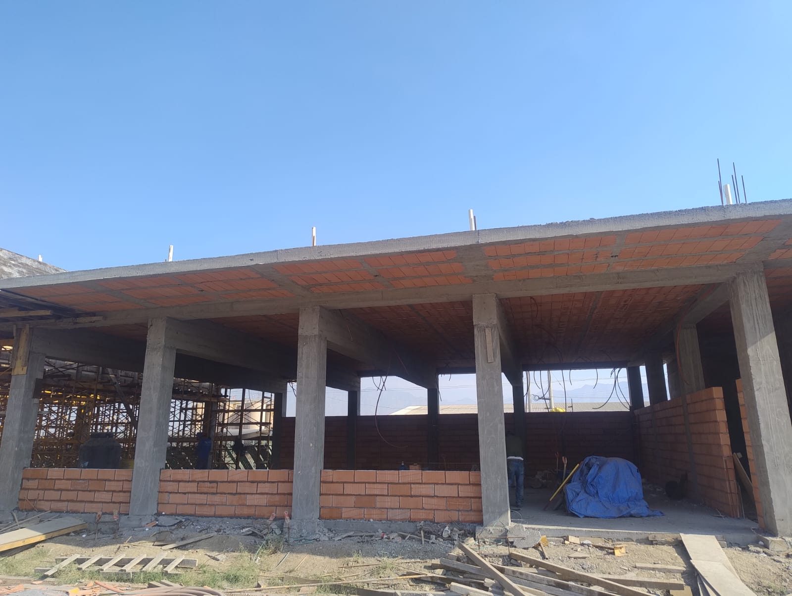 Obra civil estructural con columnas · Garmos NL